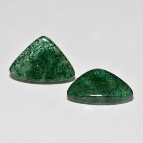 9.73カラットの天然マルチカラーグリーンアベンチュリン（15.7×11.1 mm・トリリアント）