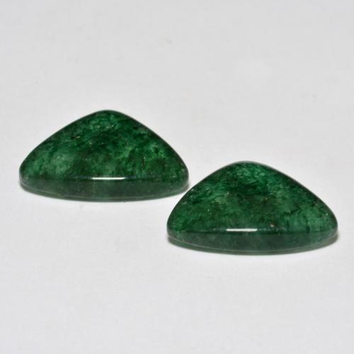 9.73カラットの天然マルチカラーグリーンアベンチュリン（15.7×11.1 mm・トリリアント）