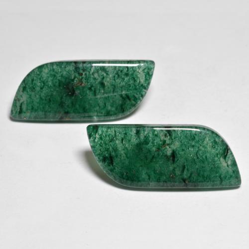 21.64カラットの天然マルチカラーグリーンアベンチュリン（25×10.2 mm・ファンシーシェイプ）