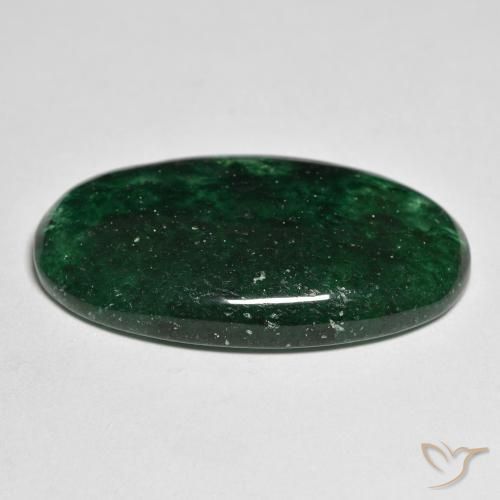 26.71カラットの天然グリーンアベンチュリン（31.4×17.6 mm・オーバルカット）