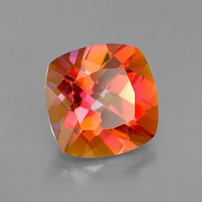 2.51カラットの天然マルチカラーアゾティックトパーズ（8.1×8.1 mm・クッションカット）