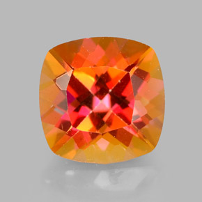 2.67カラットの天然マルチカラーアゾティックトパーズ（8.2×8.1 mm・クッションカット）