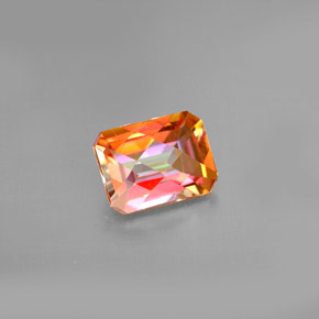 1.92カラットの天然マルチカラーアゾティックトパーズ（8.2×6.2 mm・エメラルドカット）