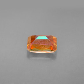 1.92カラットの天然マルチカラーアゾティックトパーズ（8.2×6.2 mm・エメラルドカット）