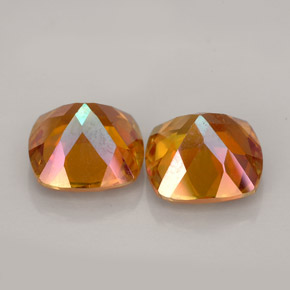 カラットの天然マルチカラーアゾティックトパーズ（8.1×8.1 mm・クッションカット）