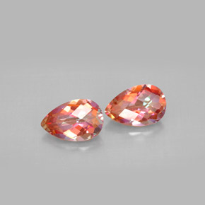 カラットの天然トップレインボーアゾティックトパーズ（8.9×6 mm・洋梨の形）