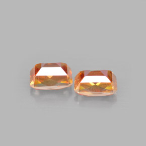 カラットの天然トップレインボーアゾティックトパーズ（9.1×7.1 mm・エメラルドカット）