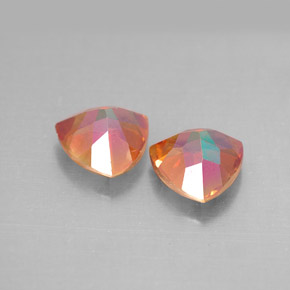 カラットの天然トップレインボーアゾティックトパーズ（7.1×7 mm・トリリアント）