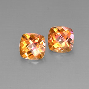 カラットの天然トップレインボーアゾティックトパーズ（8.1×8 mm・クッションカット）