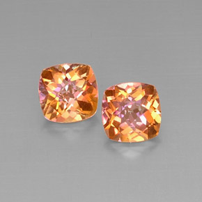 カラットの天然トップレインボーアゾティックトパーズ（8.2×8.1 mm・クッションカット）