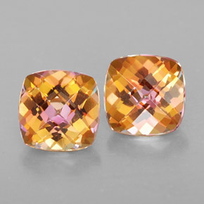 カラットの天然トップレインボーアゾティックトパーズ（8.1×8.1 mm・クッションカット）