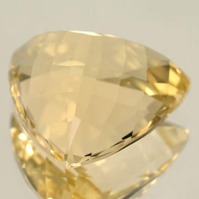 5.34カラットの天然ゴールデンイエローベリル（12.6×12.3 mm・トリリアント）