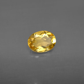 0.95カラットの天然ゴールデンイエローベリル（7.7×5.8 mm・オーバルカット）