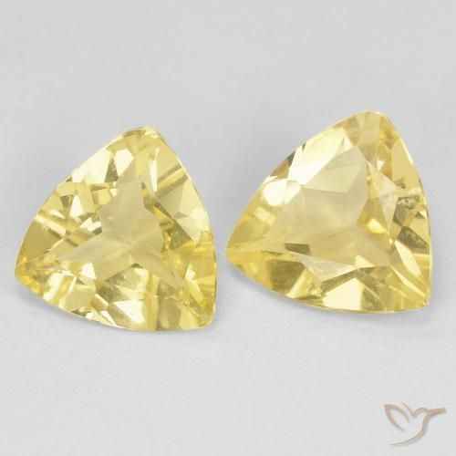 Shop natural 2.31ct アーシーイエロー ベリル gems, トリリオン, from マダガスカル at GemSelect. In stock, global shipping!