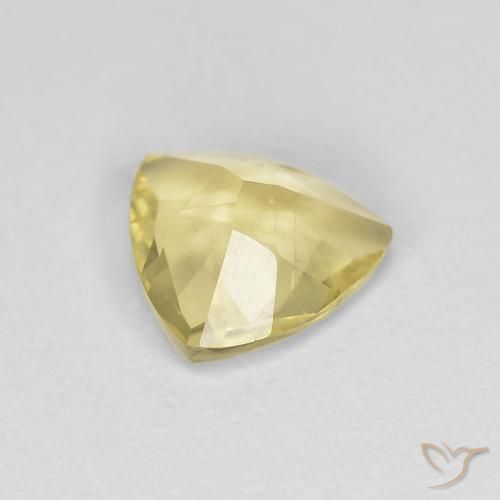 0.82カラットの天然Medium Light-Yellowベリル、トリリオン、VS