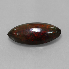 2.28カラットの天然マルチカラーブラックオパール（16.3×7.6 mm・マーキス）