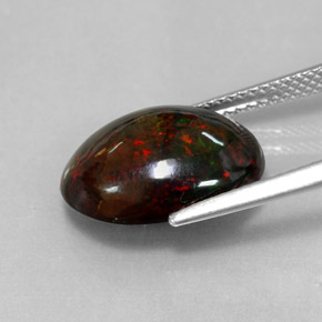 4.33カラットの天然マルチカラーブラックオパール（15.1×11.2 mm・オーバルカット）