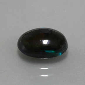1.62カラットの天然マルチカラーブラックオパール（10.2×7.2 mm・オーバルカット）