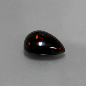 1.72カラットの天然マルチカラーブラックオパール（11.6×8.2 mm・洋梨の形）