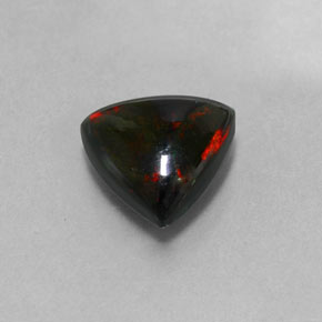 1.88カラットの天然マルチカラーブラックオパール（10.3×9.9 mm・トリリアント）