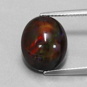 4.31カラットの天然マルチカラーブラックオパール（13.4×11 mm・オーバルカット）