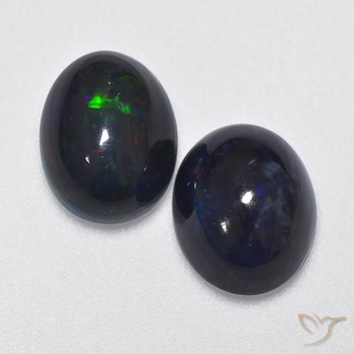 2.12ctw 天然 マルチカラー ブラックオパール, 楕円形, 半透明