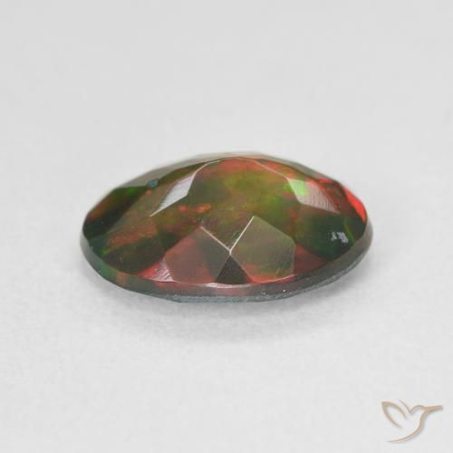 1.80カラットの天然マルチカラーブラックオパール（11.3×8.5 mm・オーバルカット）