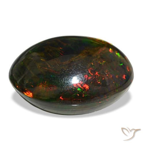 21.50カラットの天然マルチカラーブラックオパール（22.1×18.1 mm・オーバルカット）