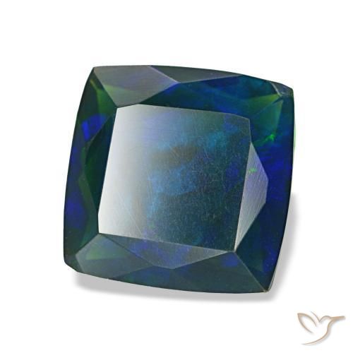 1.37カラットの天然マルチカラーブラックオパール（8.3×8.2 mm・クッションカット）
