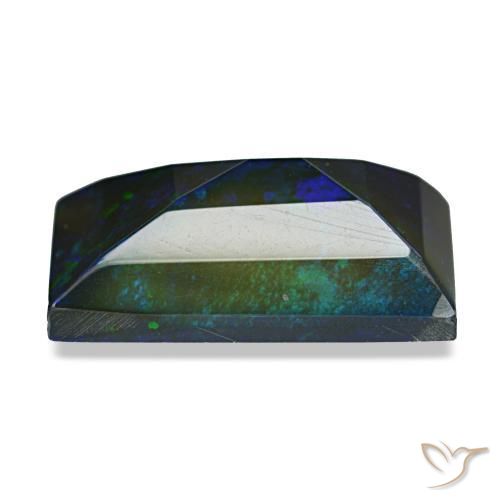 4.75カラットの天然マルチカラーブラックオパール（15.4×9.1 mm・バゲット）