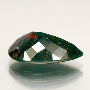 9.31カラットの天然グリーンの斑点ブラッドストーン、洋梨の形、オペーク