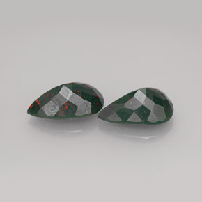 自然派の商品を探す ct グリーンの斑点 ブラッドストーン 宝石, 洋梨の形, マダガスカル からGemSelectで. 在庫あり、世界各国へ発送!