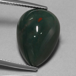 11.41カラットの天然斑点のある緑ブラッドストーン（17.9×13 mm・洋梨の形）