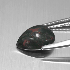 1.42カラットの天然グリーンの斑点ブラッドストーン、洋梨の形、オペーク