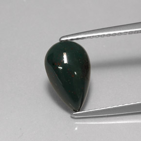 1.66カラットの天然斑点のある緑ブラッドストーン（11×7 mm・洋梨の形）