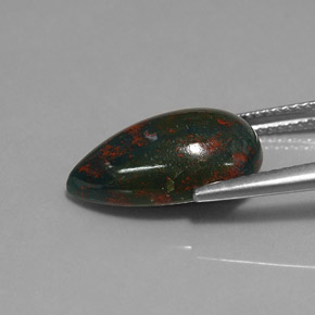5.89カラットの天然斑点のある緑ブラッドストーン（16.3×9.9 mm・洋梨の形）