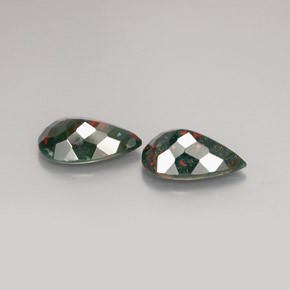 自然派の商品を探す ct グリーンの斑点 ブラッドストーン 宝石, 洋梨の形, マダガスカル からGemSelectで. 在庫あり、世界各国へ発送!