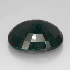 30.31カラットの天然斑点のある緑ブラッドストーン（23.5x20.3 mm・オーバルカット）