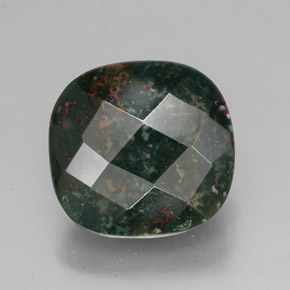 27.80カラットの天然斑点のある緑ブラッドストーン（20×19.1 mm・クッションカット）
