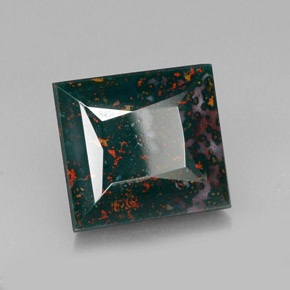 26.55カラットの天然斑点のある緑ブラッドストーン（17.4×16 mm・四角）