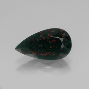 4.61カラットの天然斑点のある緑ブラッドストーン（16.5×9.2 mm・洋梨の形）