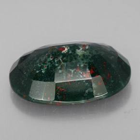 18.48カラットの天然斑点のある緑ブラッドストーン（22.5×17 mm・オーバルカット）