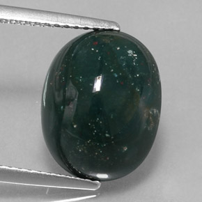 6.35カラットの天然斑点のある緑ブラッドストーン（13.4×10.6 mm・オーバルカット）