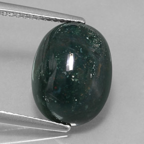 4.74カラットの天然斑点のある緑ブラッドストーン（13.3×10 mm・オーバルカット）
