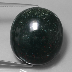 34.59カラットの天然斑点のある緑ブラッドストーン（22.3×20.4 mm・オーバルカット）
