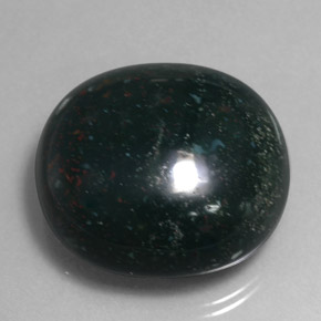 34.59カラットの天然斑点のある緑ブラッドストーン（22.3×20.4 mm・オーバルカット）