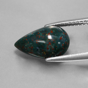 2.70カラットの天然斑点のある緑ブラッドストーン（12.2×8.1 mm・洋梨の形）