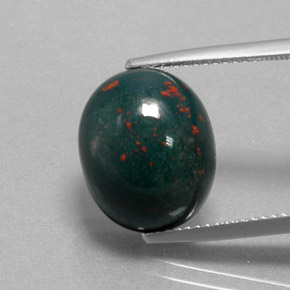 9.64カラットの天然斑点のある緑ブラッドストーン（14.3×11.8 mm・オーバルカット）