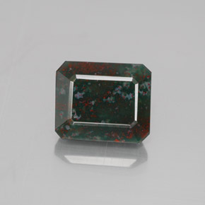 5.06カラットの天然斑点のある緑ブラッドストーン（11×9.2 mm・エメラルドカット）