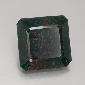 5.88カラットの天然斑点のある緑ブラッドストーン（11.5×11.5 mm・エメラルドカット）